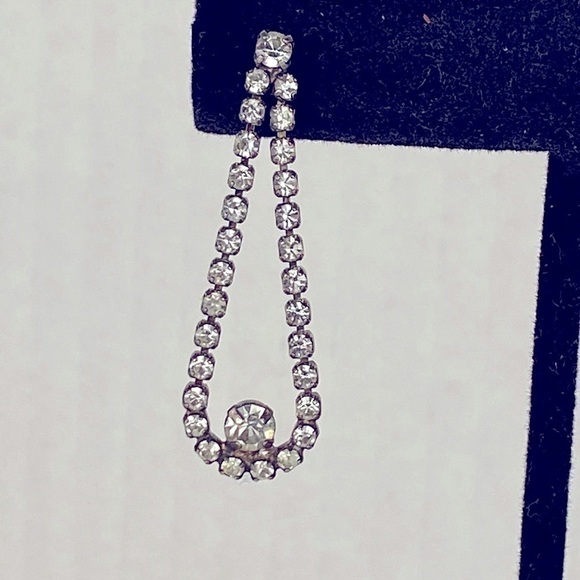 EARRINGS Vintage rhinestone dangle earrings teardrop stud - Picture 4 of 7
